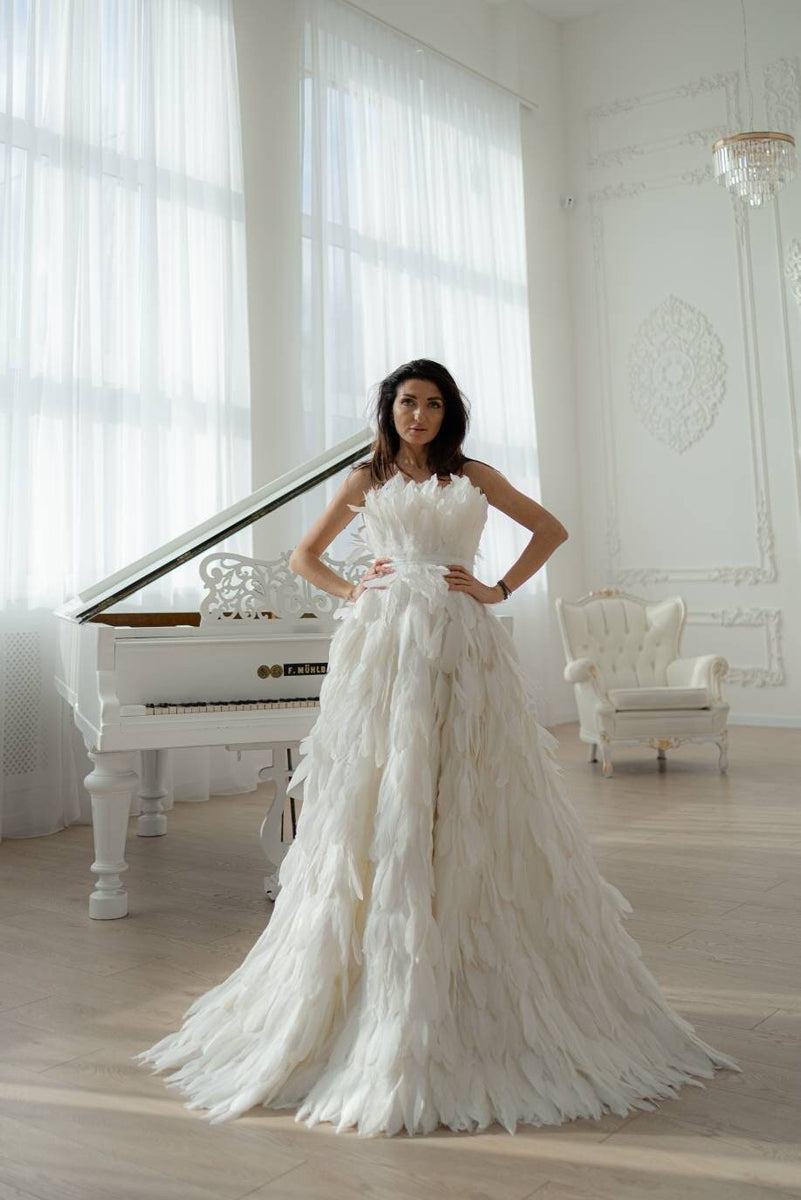 Shop White Feather Wedding Dress, Maxi Feather Gown, Bridal Gown Photoshoot, Swan Dress With Train, Elopement Dress,Bridal Shower Dress,City Hall