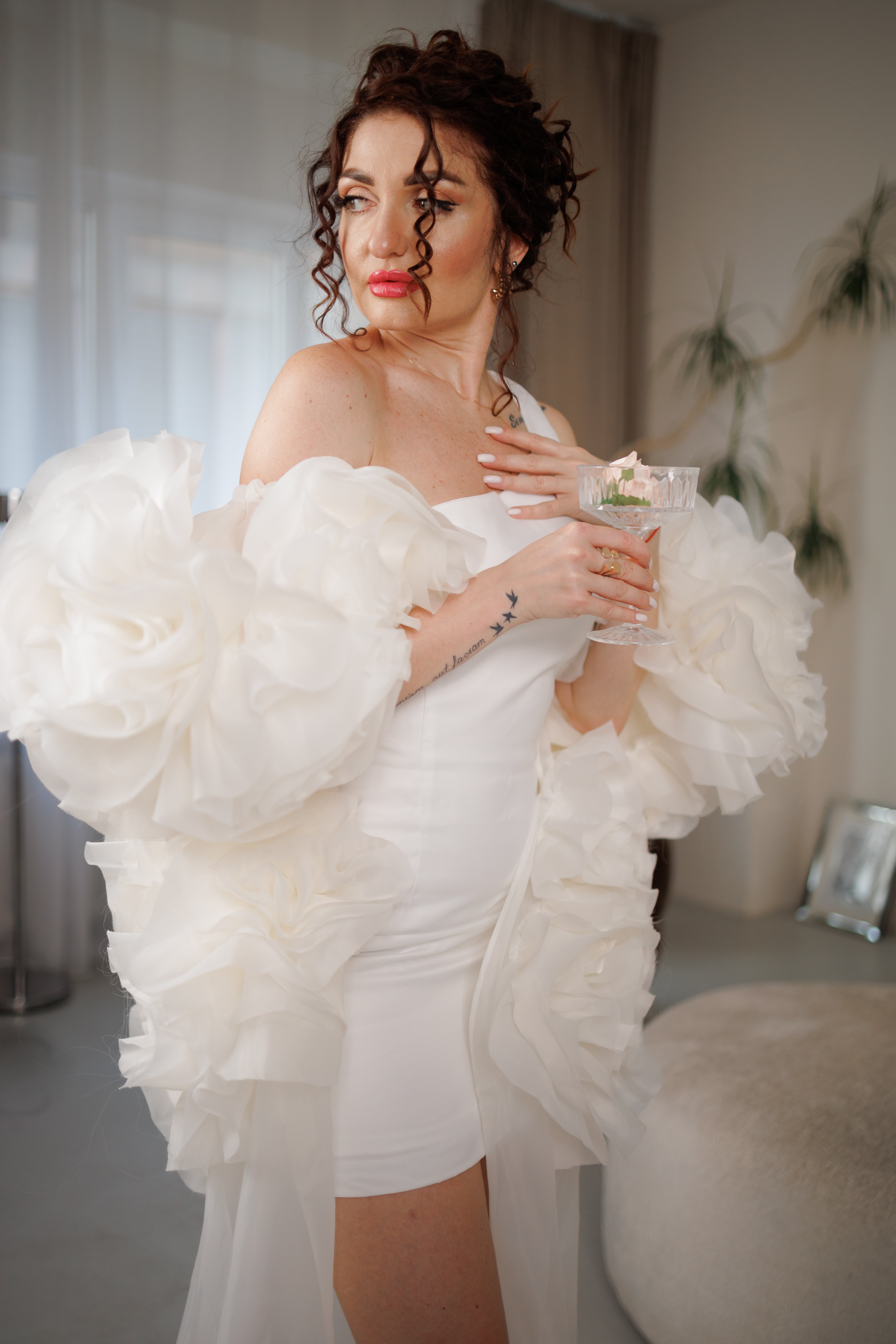 wedding dress with organza flowers Stunning Crepe Wedding Dress with Handmade Organza Flowers and Long Sleeves Ayne 2US/34FR/6UK / Milk / No