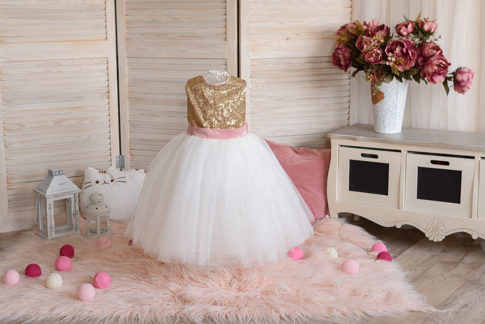 Shop Flower Girl Sequin Tutu Dress with Bow, Gold and Ivory Dress for Flower Girl, Girl Birthday Gold Sequin Outfit, Birthday Dress for Baby Girl - Shop Flower Girl Sequin Tutu Dress with Bow, Gold and Ivory Dress for Flower Girl, Girl Birthday Gold Sequin Outfit, Birthday Dress for Baby Girl -