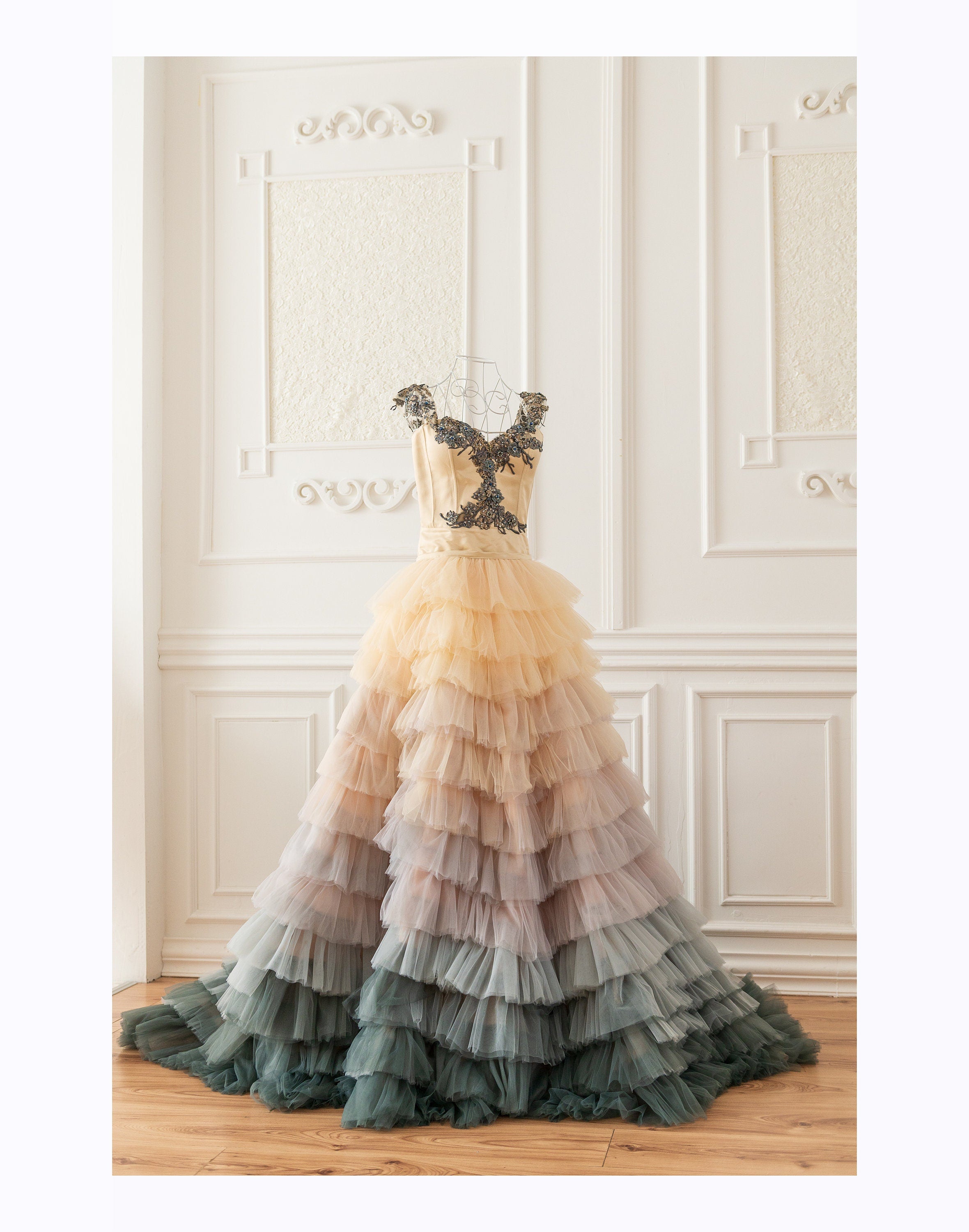 Colorful Wedding Dress, Ombre Wedding Gown, Non Traditional Wedding Dress, Bridal Couture Tulle Gown, Champagne Dress, Photoshoot, Ruffle XL