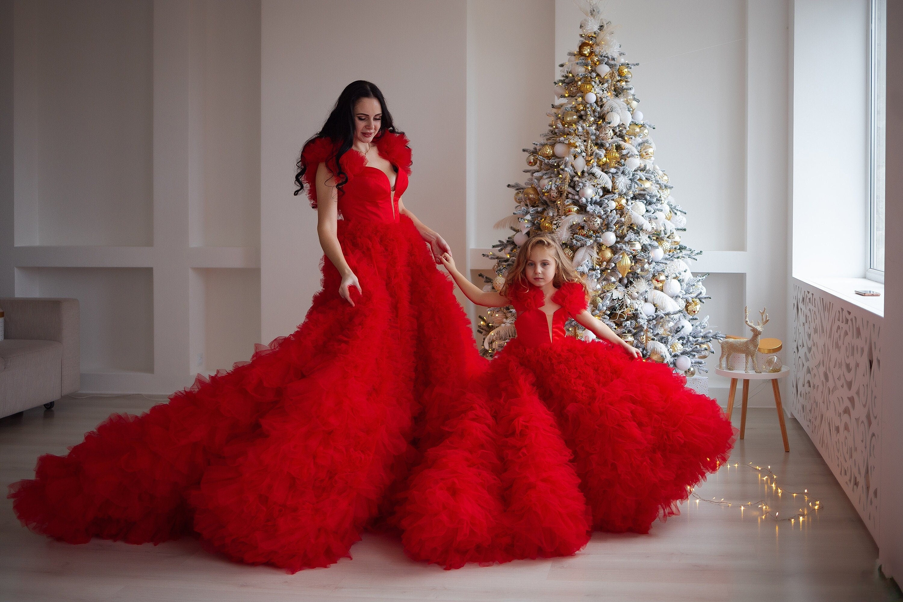 Red Mommy and Me Gown Dress, Princess Tulle Dress, Mother Daughter Romantic Gowns, Photoshoot Dress, Tiered Gown, Rental Service Gowns Xs-l / 5 Years Red Mommy and Me Gown Dress, Princess Tulle Dress, Mother Daughter Romantic Gowns, Photoshoot Dress, Tiered Gown, Rental Service Gowns Xs-l / 5 Years