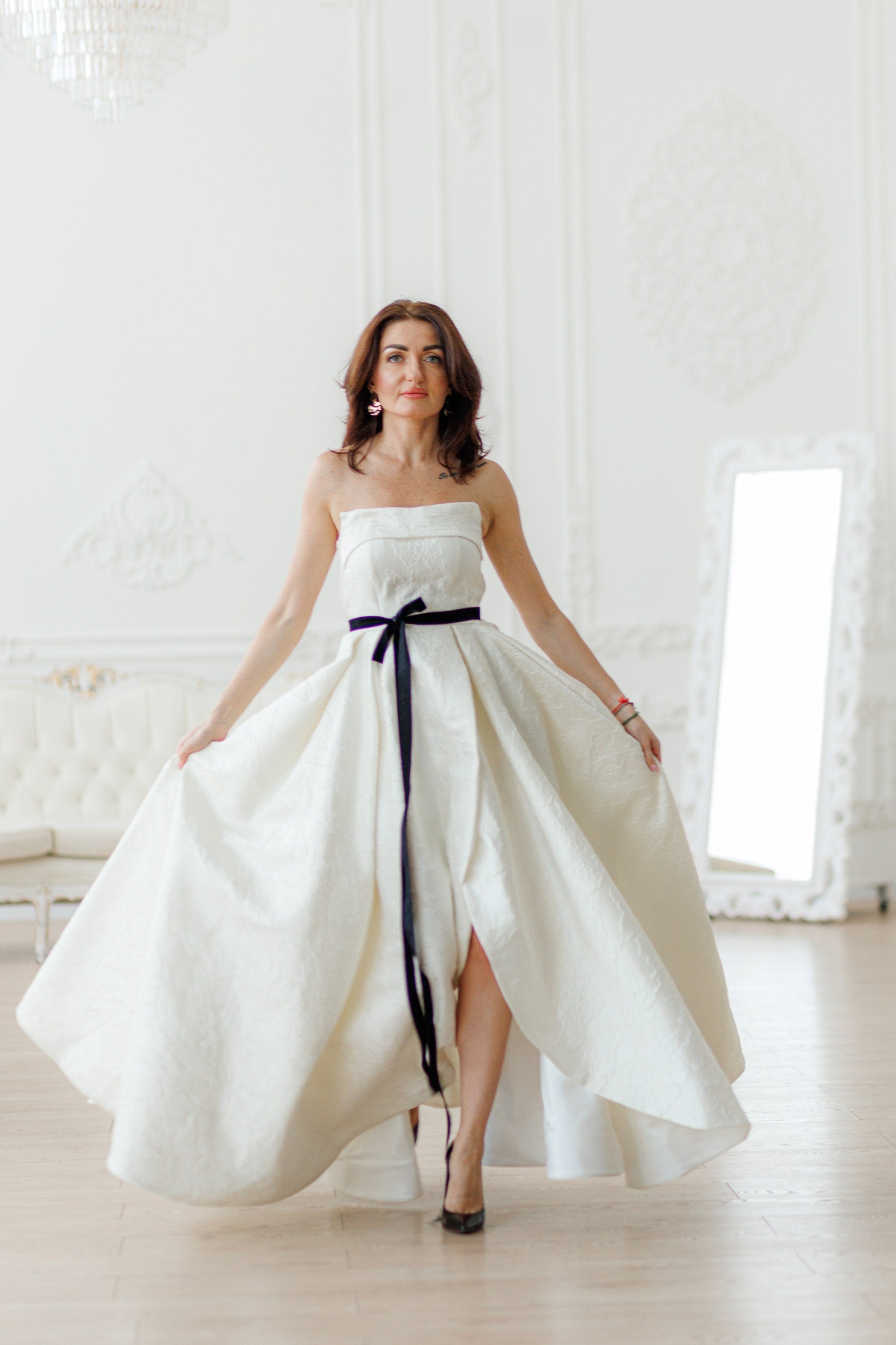 Shop Simple Wedding Dress With Corset, Minimalist White Bridal