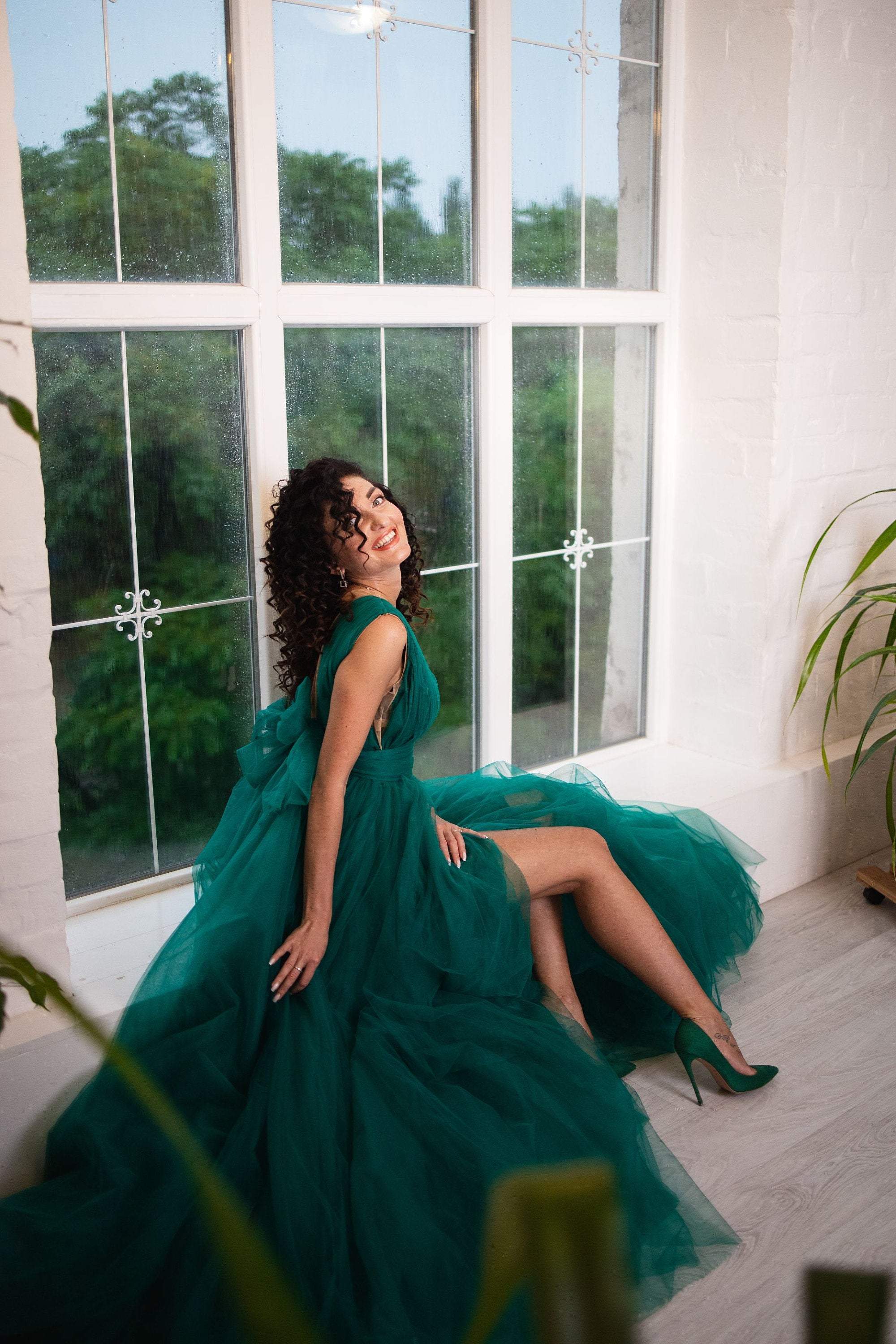 Rent Zeila Emerald Gown | Emerald Green Evening Dress | Cult Crush