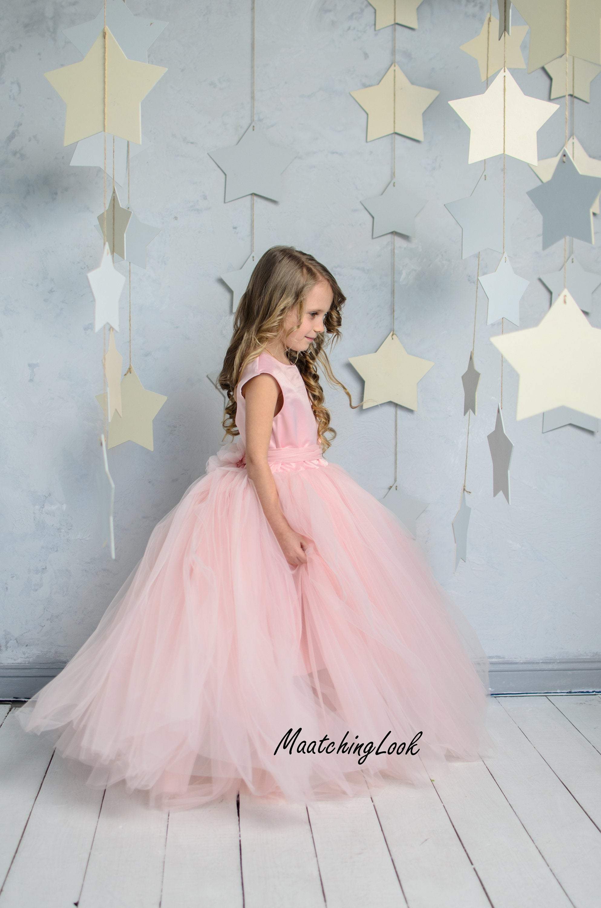 Portrait Of A Cute Girl In Standing Lace Dress And Leaning On The Wall In  The Room. Beauty, Fashion. Stock Photo, Picture And Royalty Free Image.  Image 116221208.
